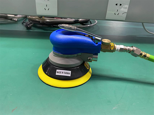 為什么氣動打磨機(jī)在使用過程中會異常抖動？